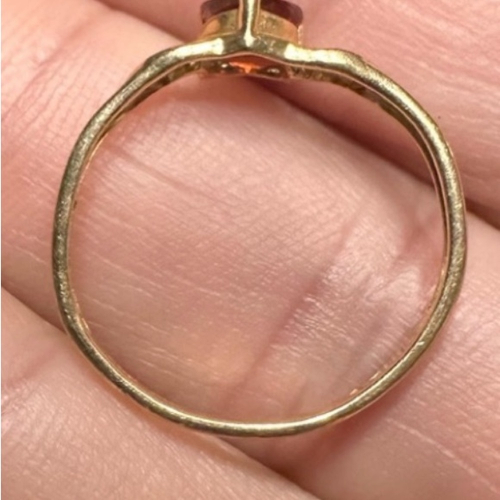 10k Gold Heart-Shaped Garnet Gemstone Ring - Picture 3 of 3